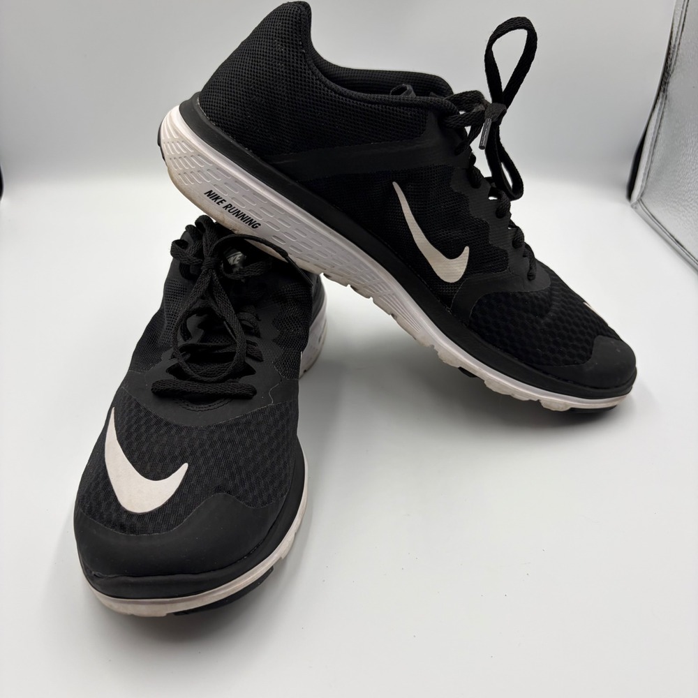 Nike Running Shoes Womens 9 Black FS Lite Run 3 807144-001 Low Top Sneakers